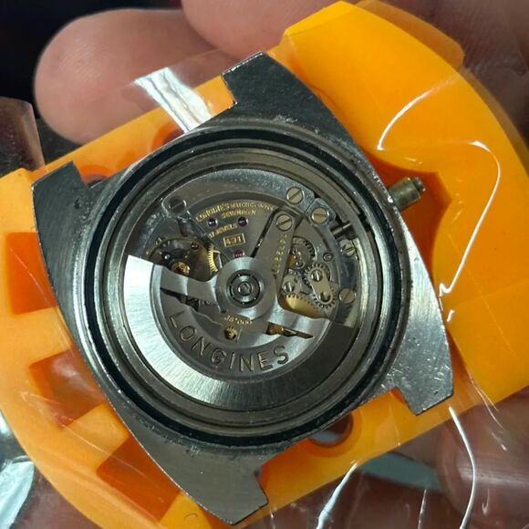 Vintage Longines Automatic Ultra-Chron 10KT Gold Bezel - Picture 6 of 7